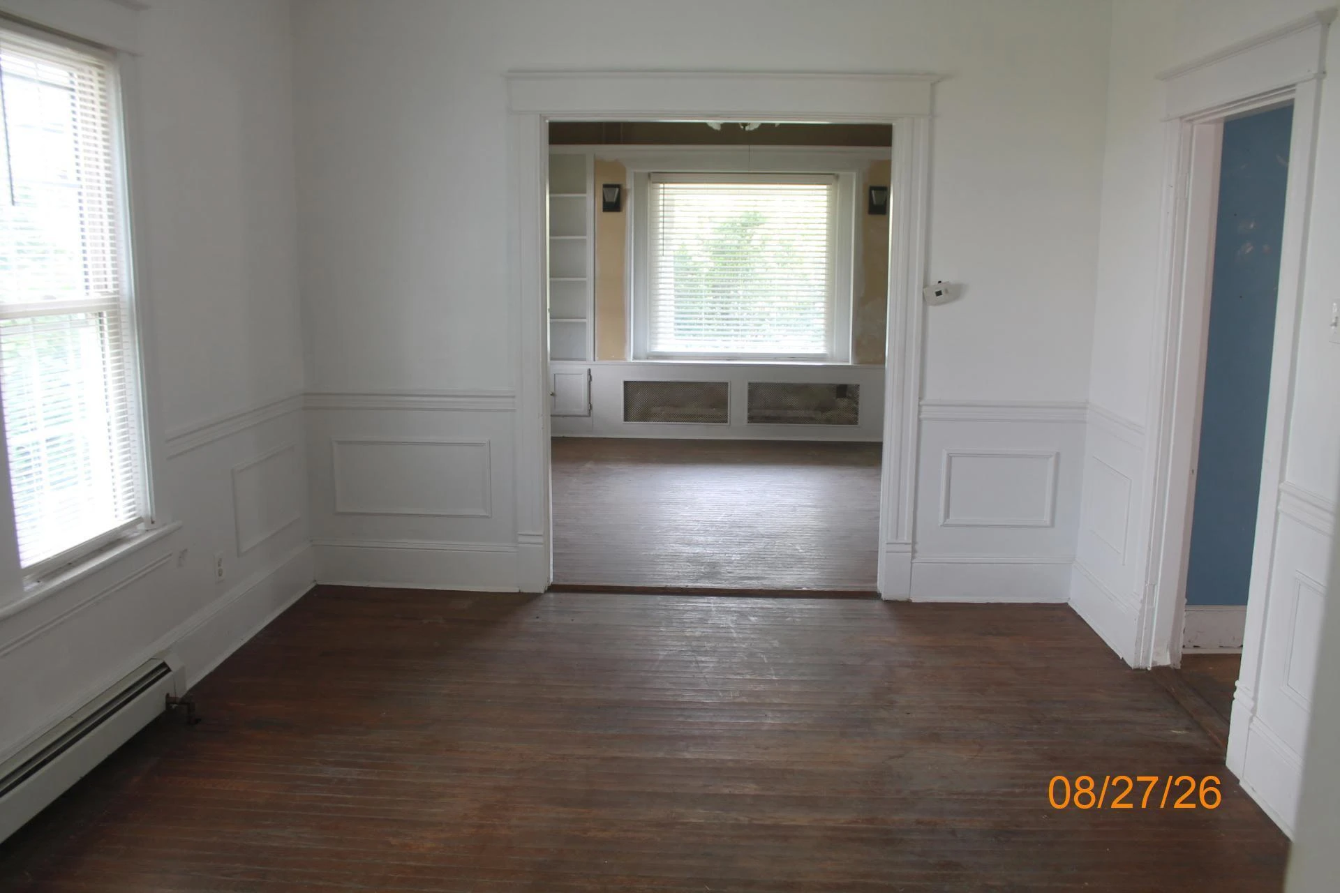 314 E Hawthorne ST - Photo 8