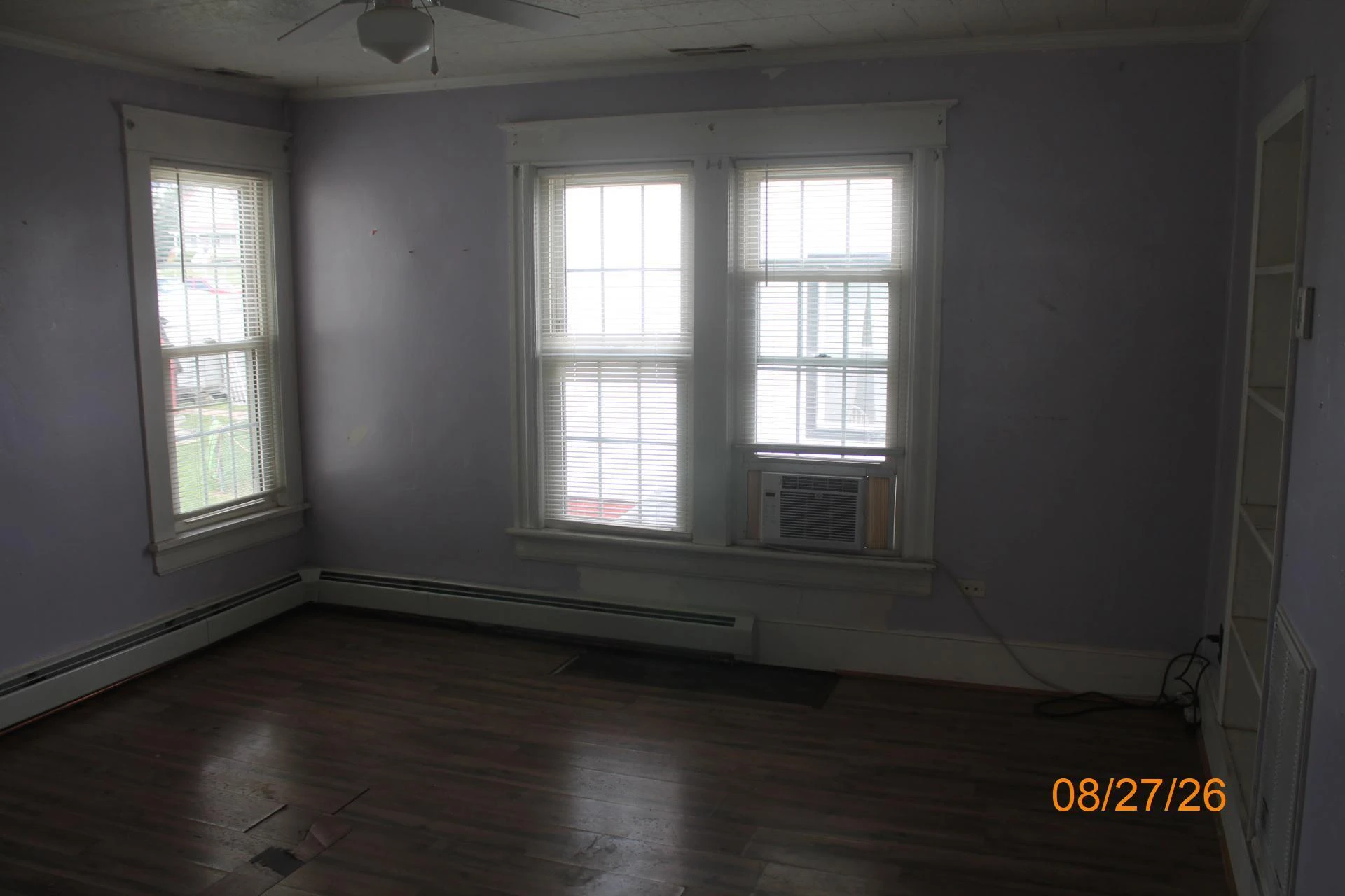 314 E Hawthorne ST - Photo 16