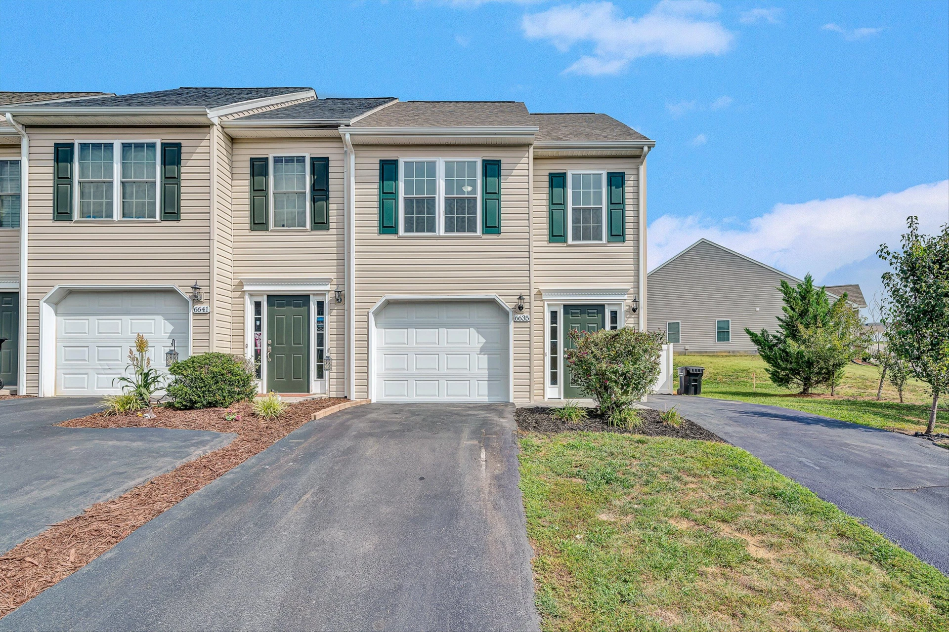 6635 Village Green DR - Photo 2