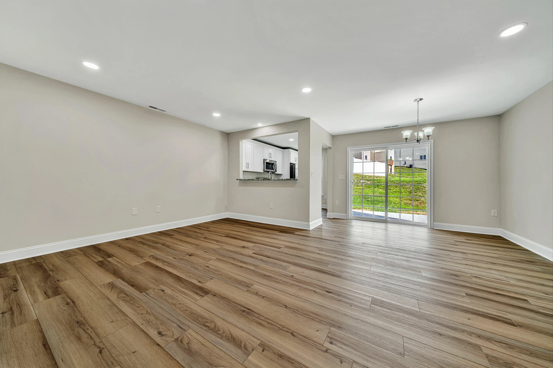 6635 Village Green DR - Photo 8