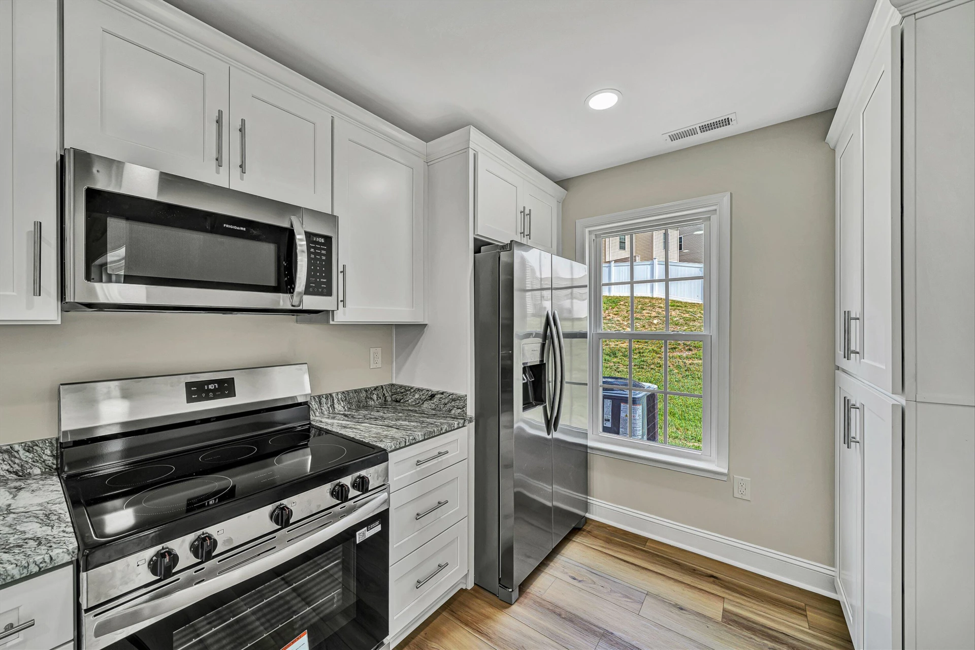 6635 Village Green DR - Photo 13
