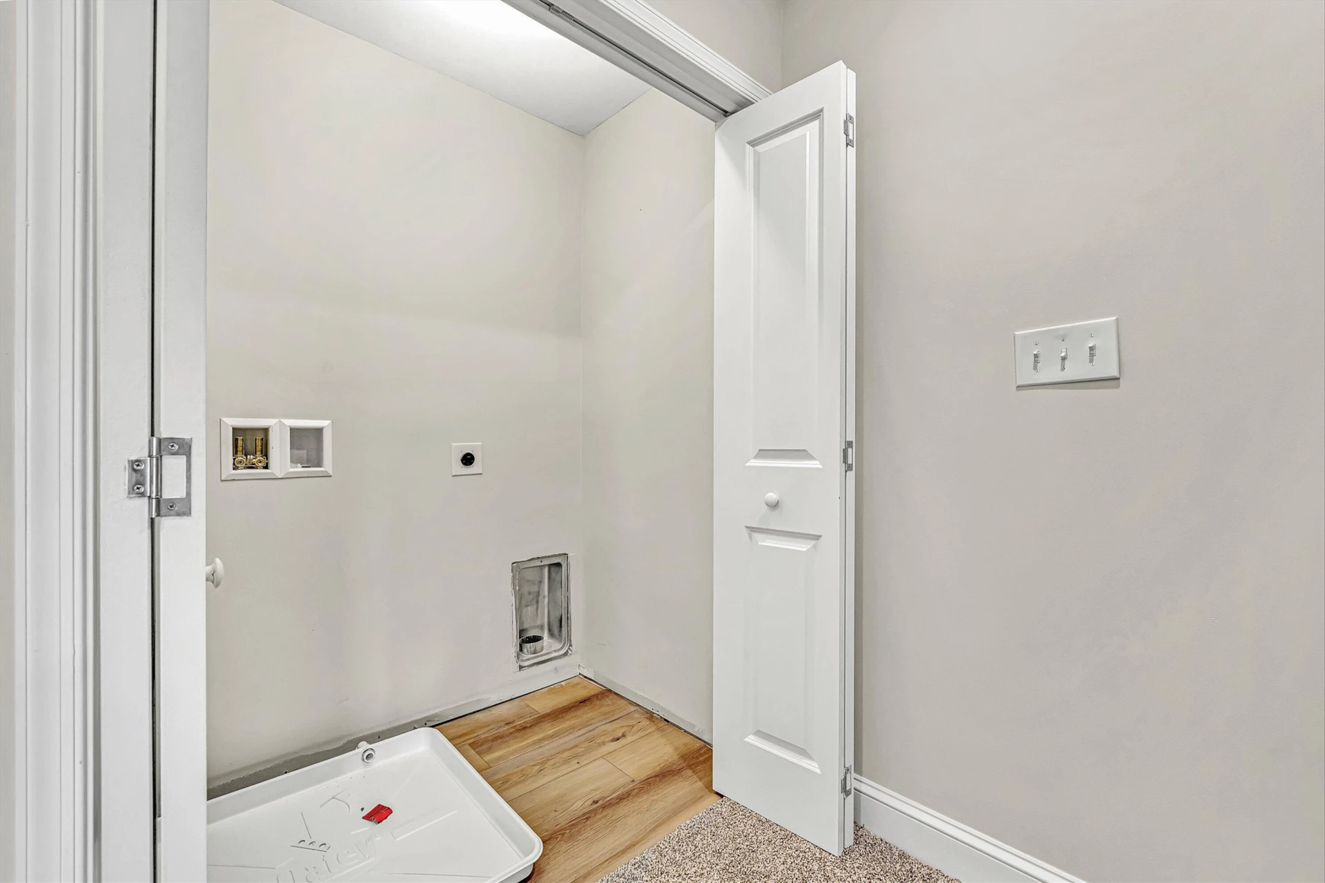 6635 Village Green DR - Photo 16