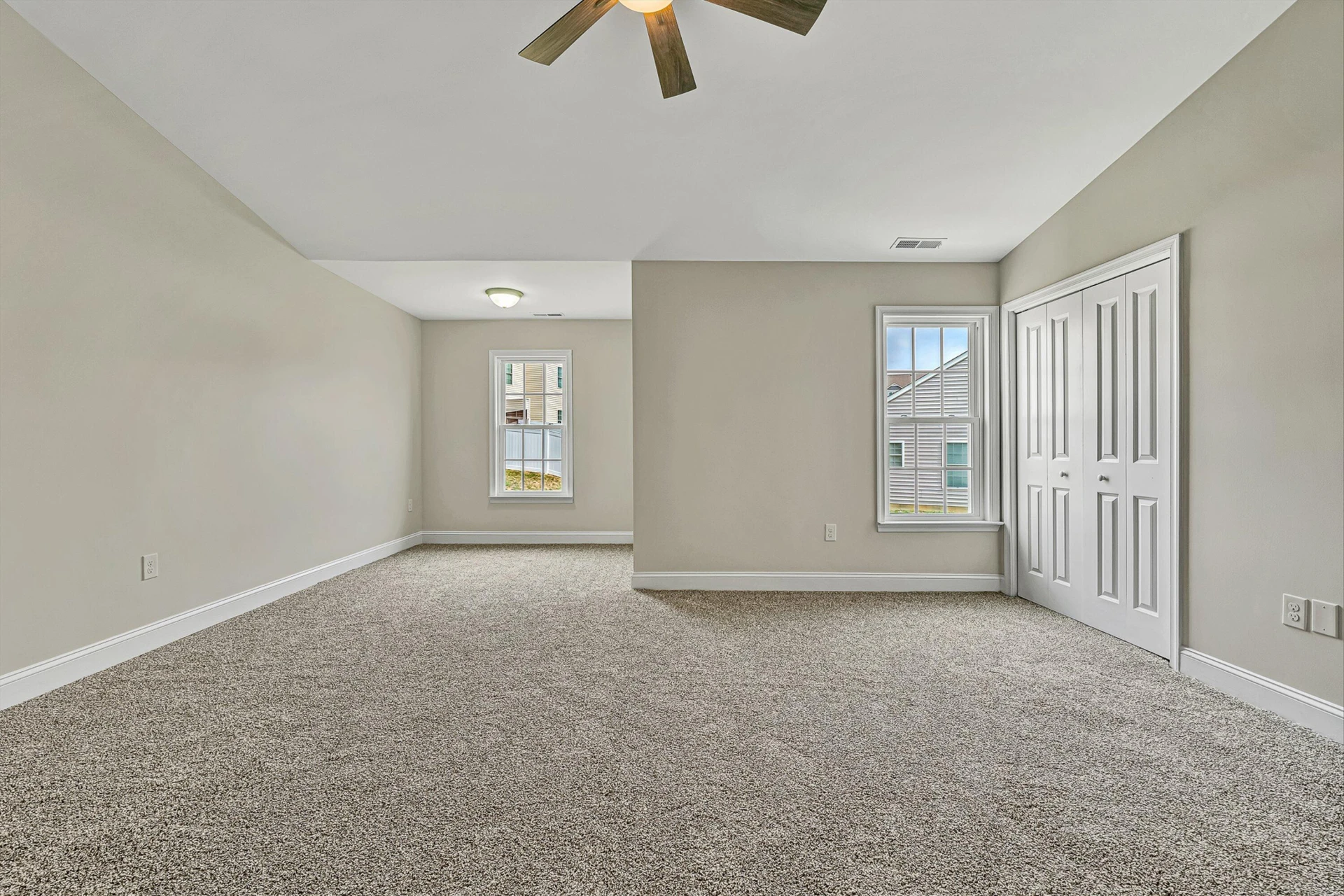 6635 Village Green DR - Photo 20