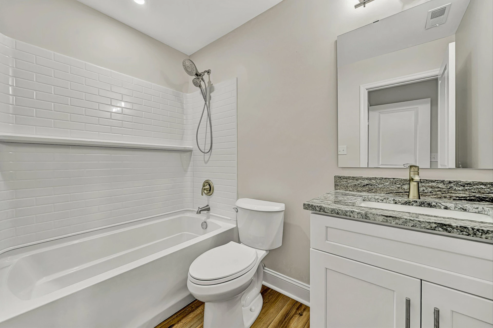 6635 Village Green DR - Photo 22