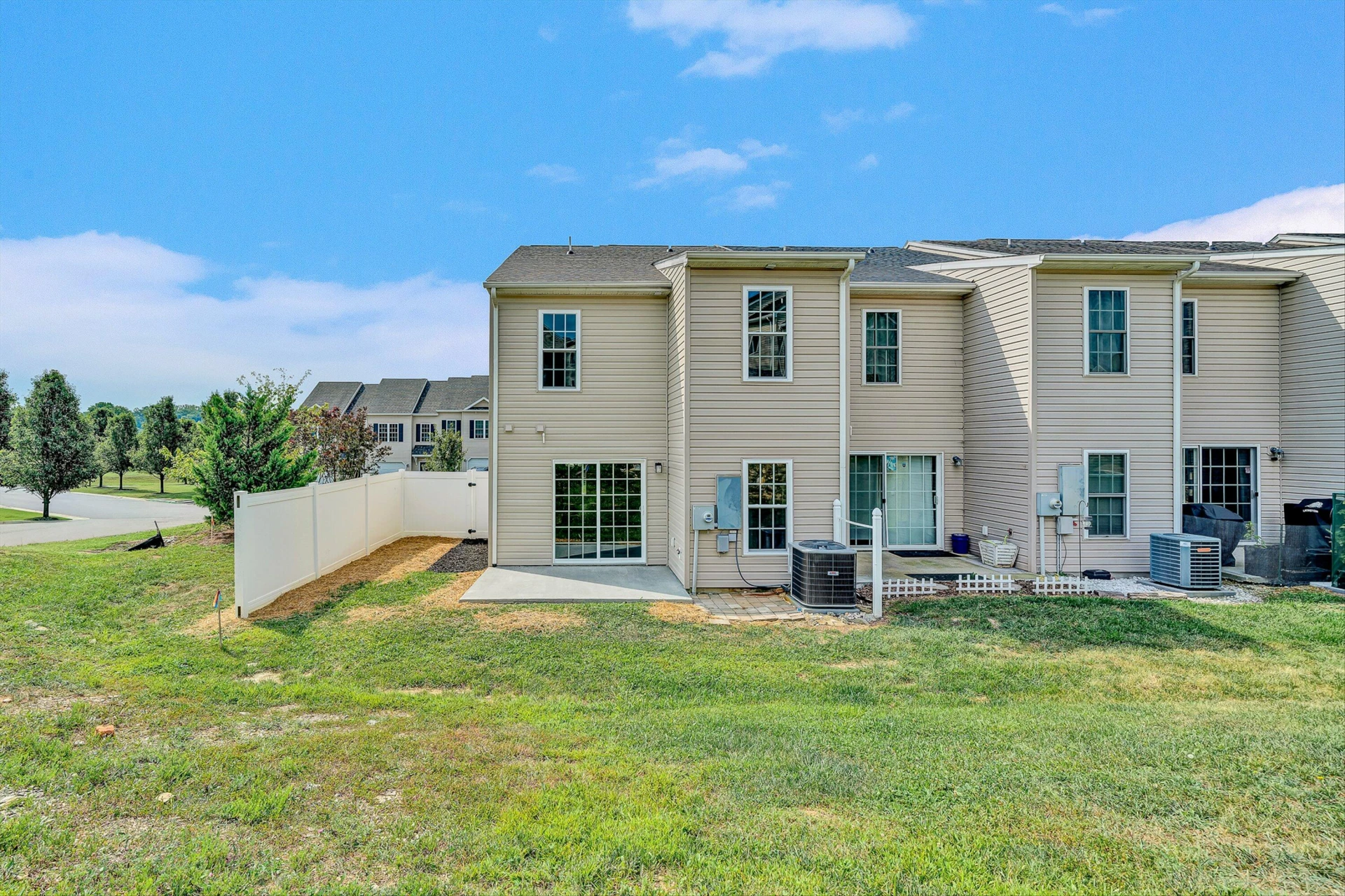 6635 Village Green DR - Photo 26