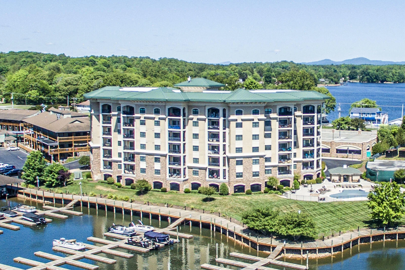100 Bridgewater Pointe PL #UNIT 102