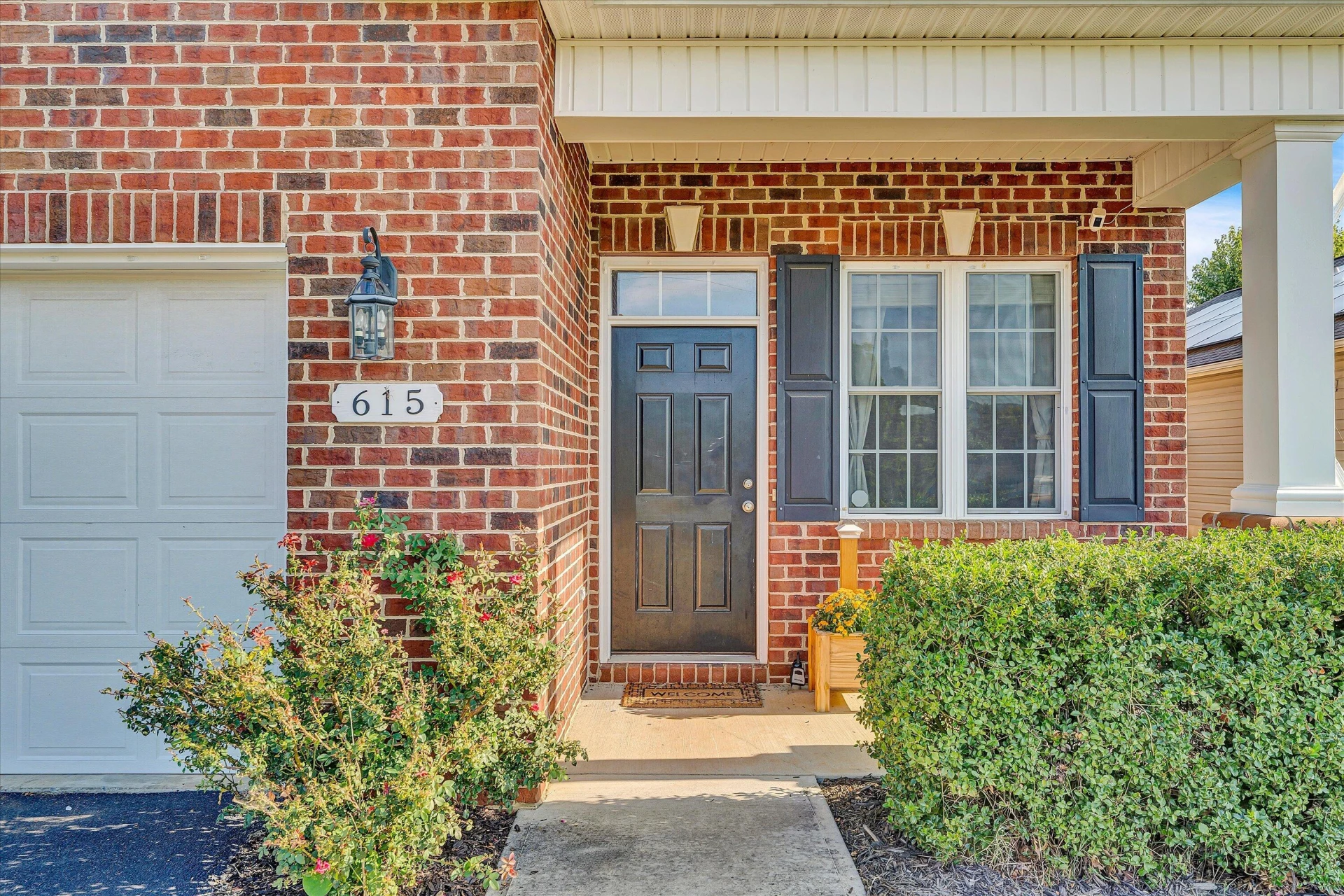615 Moran AVE - Photo 4