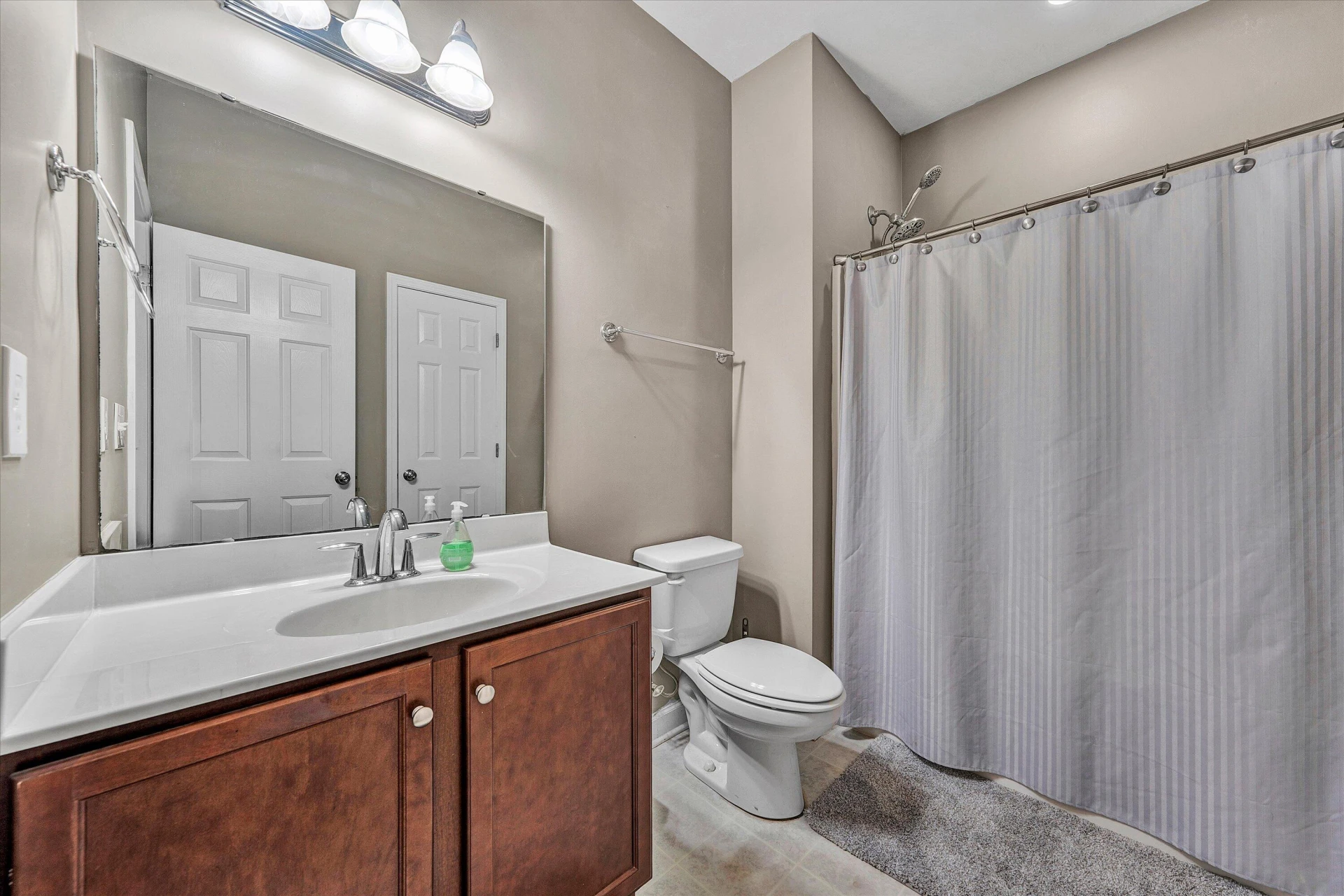 615 Moran AVE - Photo 16