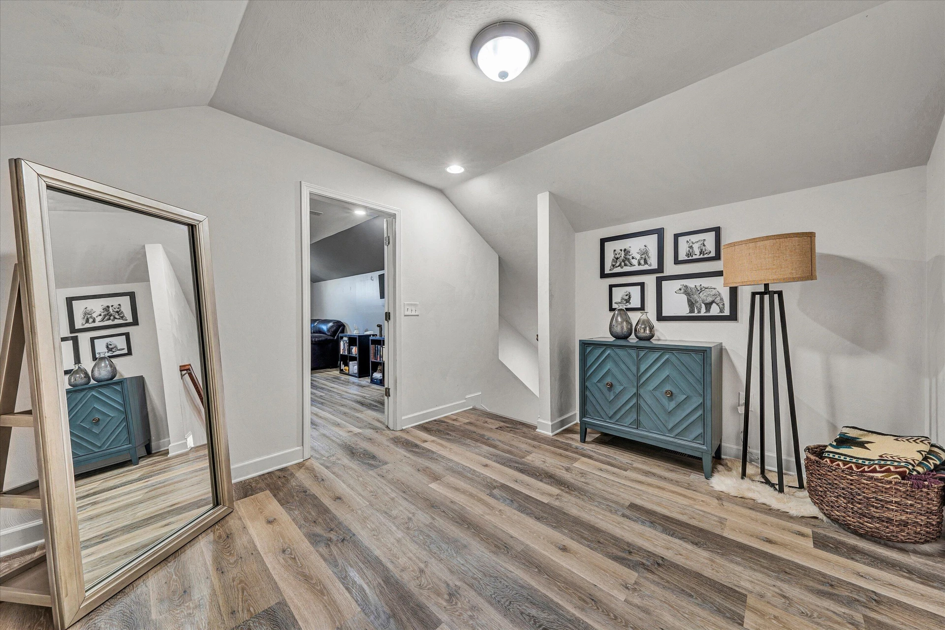 615 Moran AVE - Photo 20