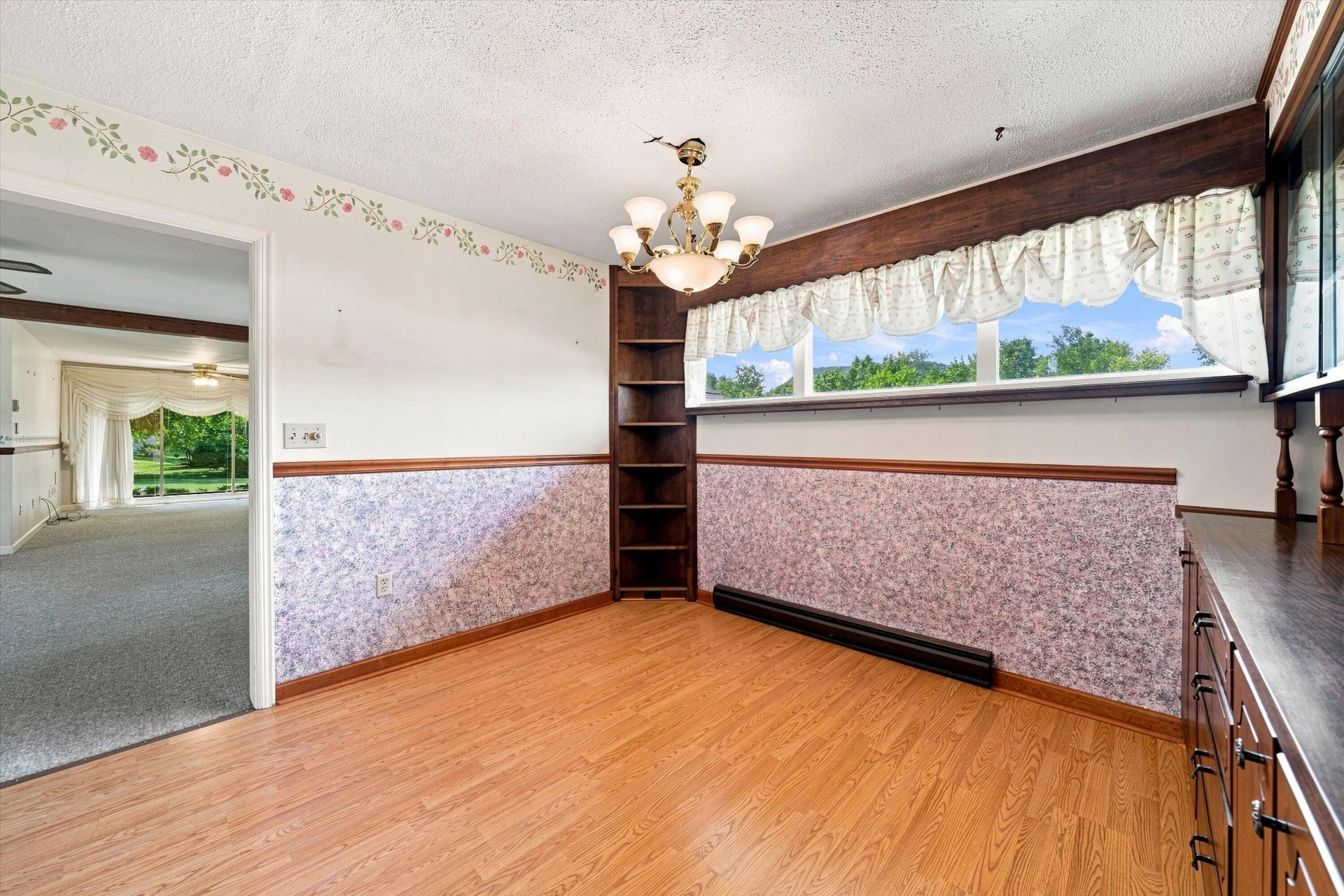 318 Rogers LN - Photo 9