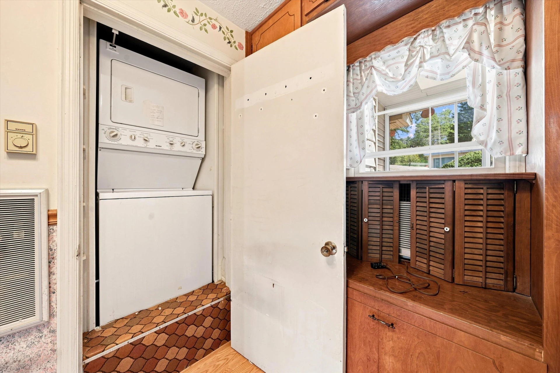 318 Rogers LN - Photo 14