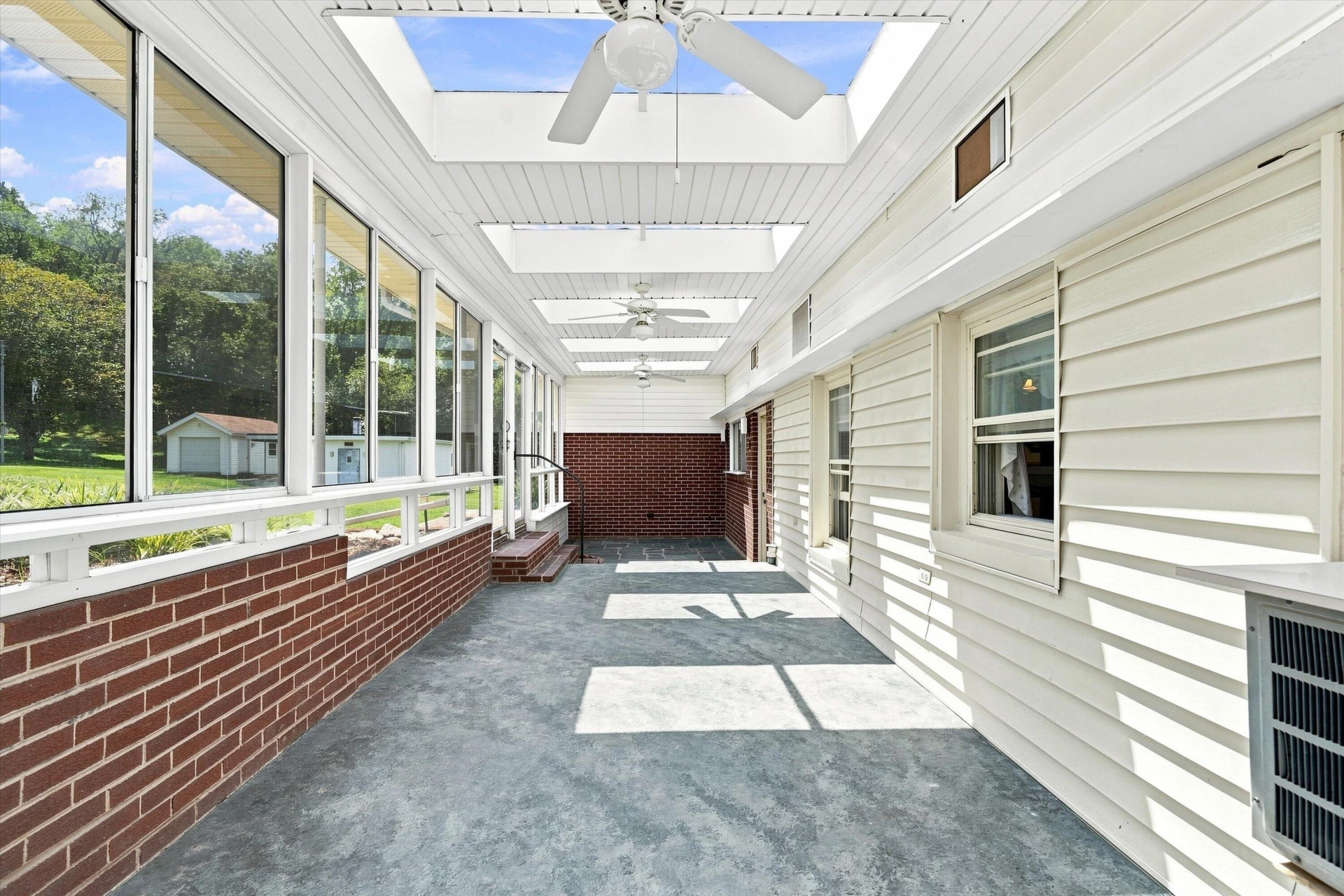 318 Rogers LN - Photo 37