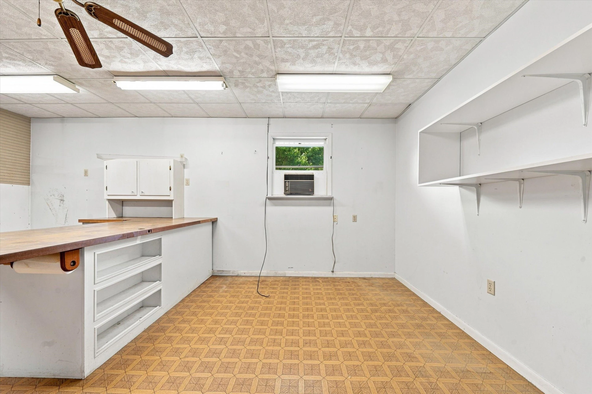 318 Rogers LN - Photo 40