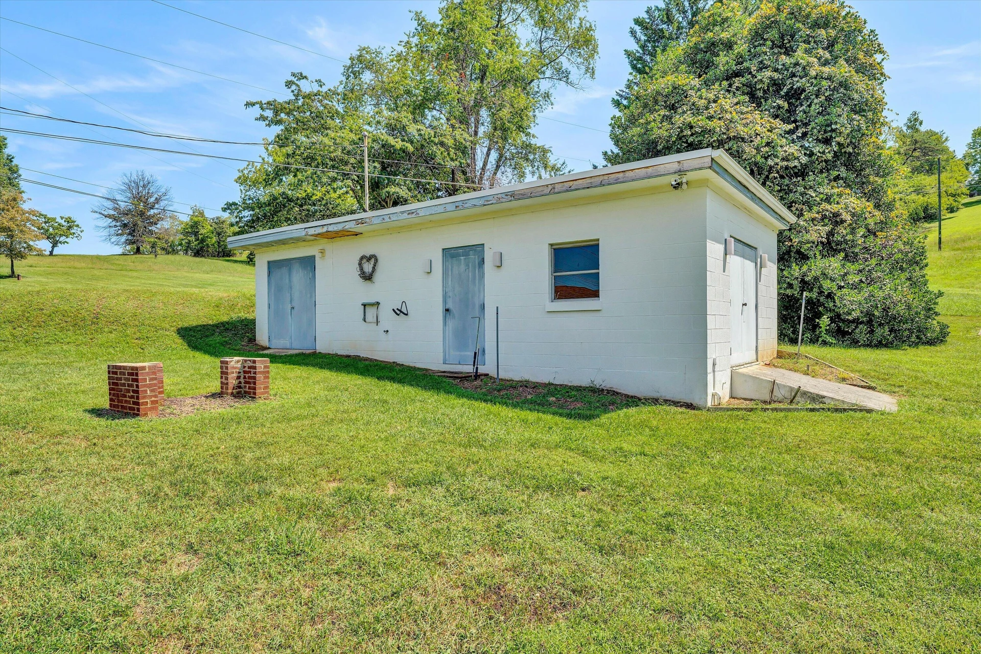 318 Rogers LN - Photo 49