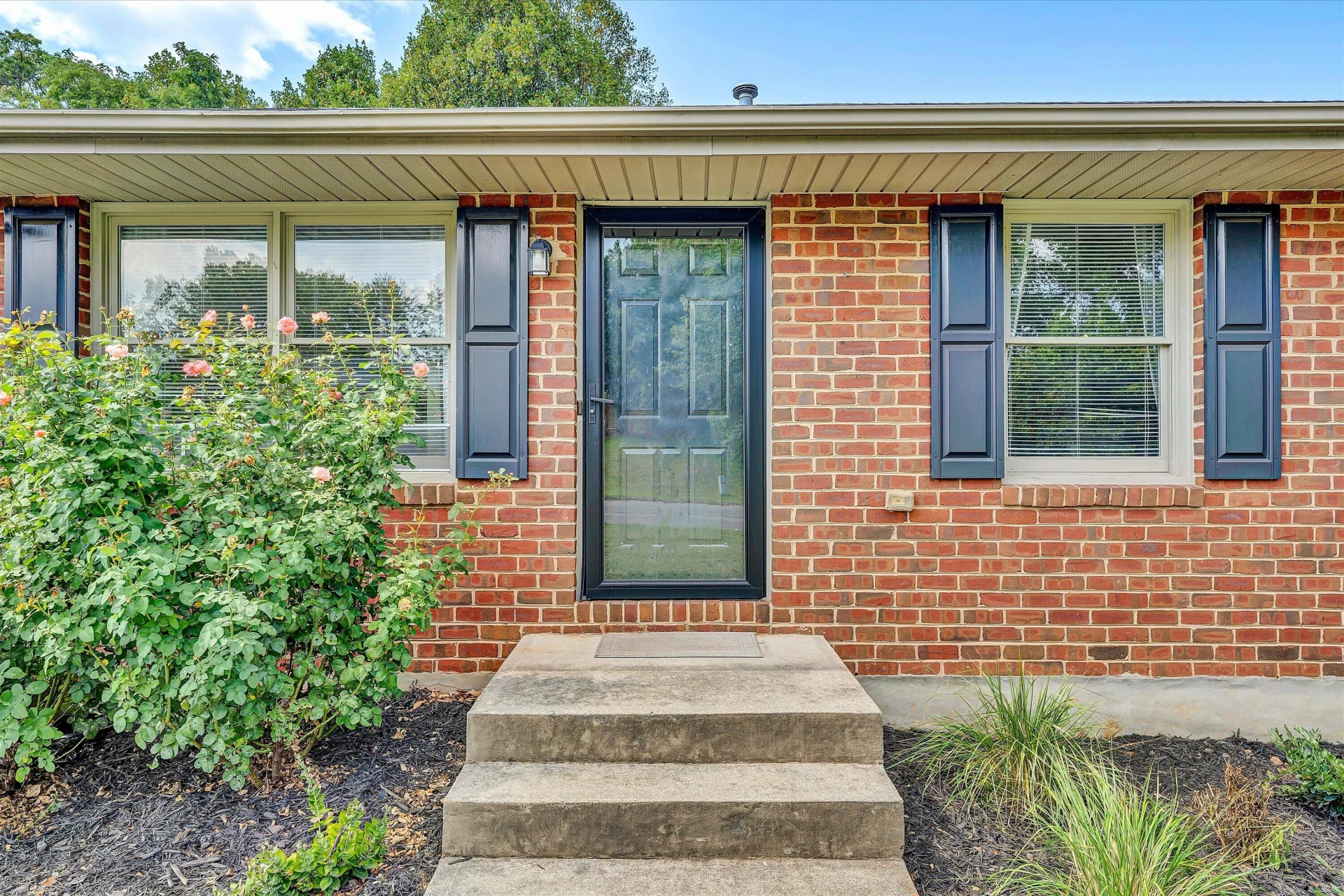 2720 Tulip LN - Photo 5