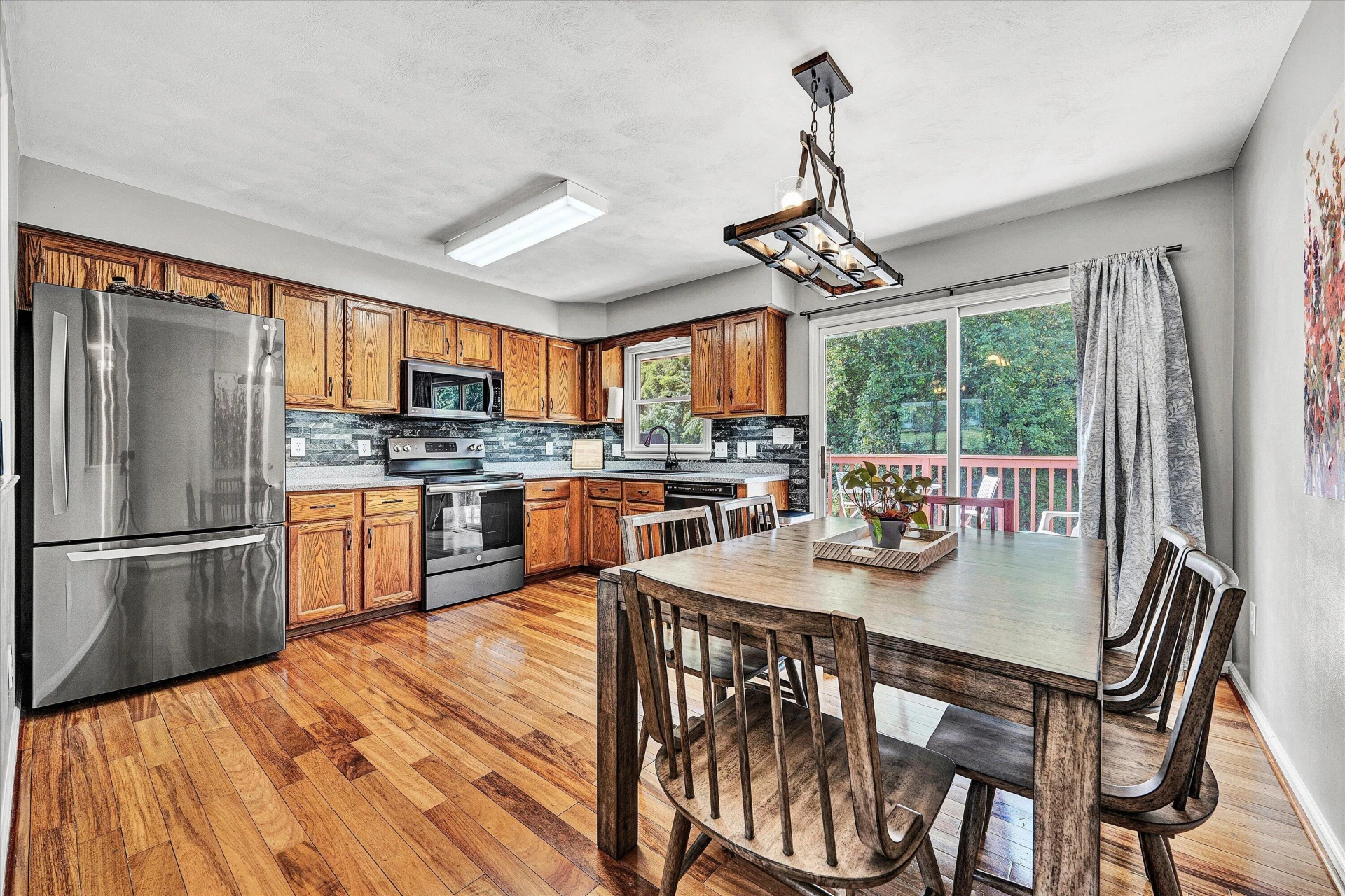 2720 Tulip LN - Photo 9