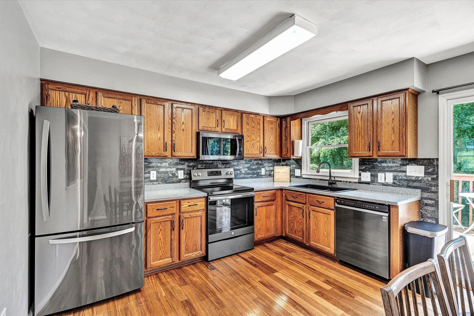 2720 Tulip LN - Photo 10
