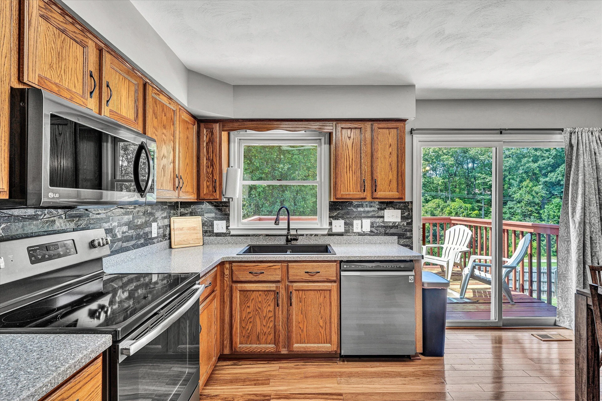 2720 Tulip LN - Photo 11