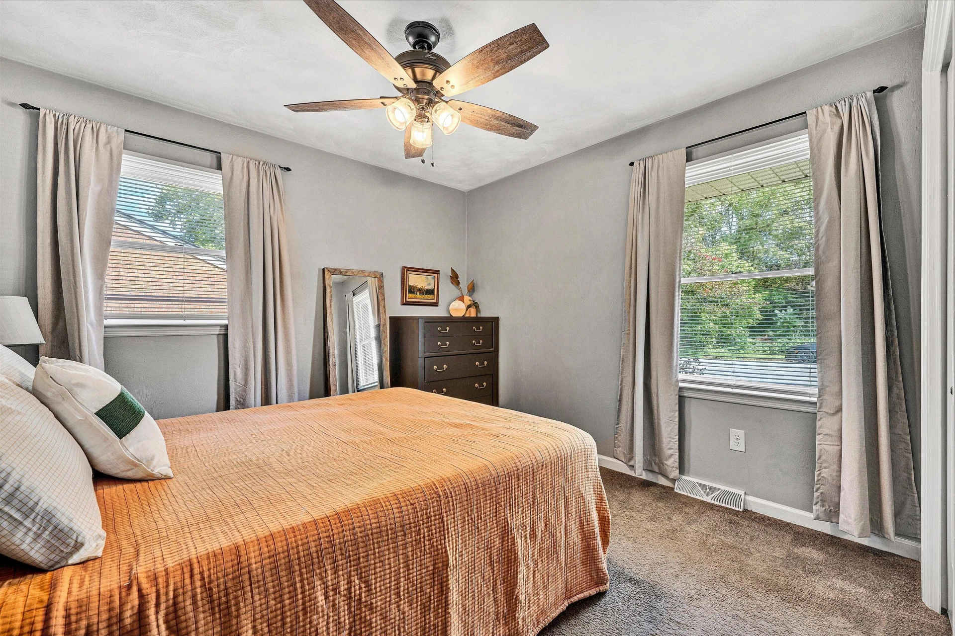 2720 Tulip LN - Photo 17