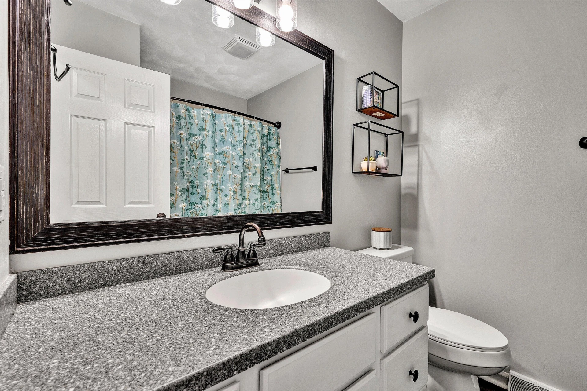 2720 Tulip LN - Photo 19