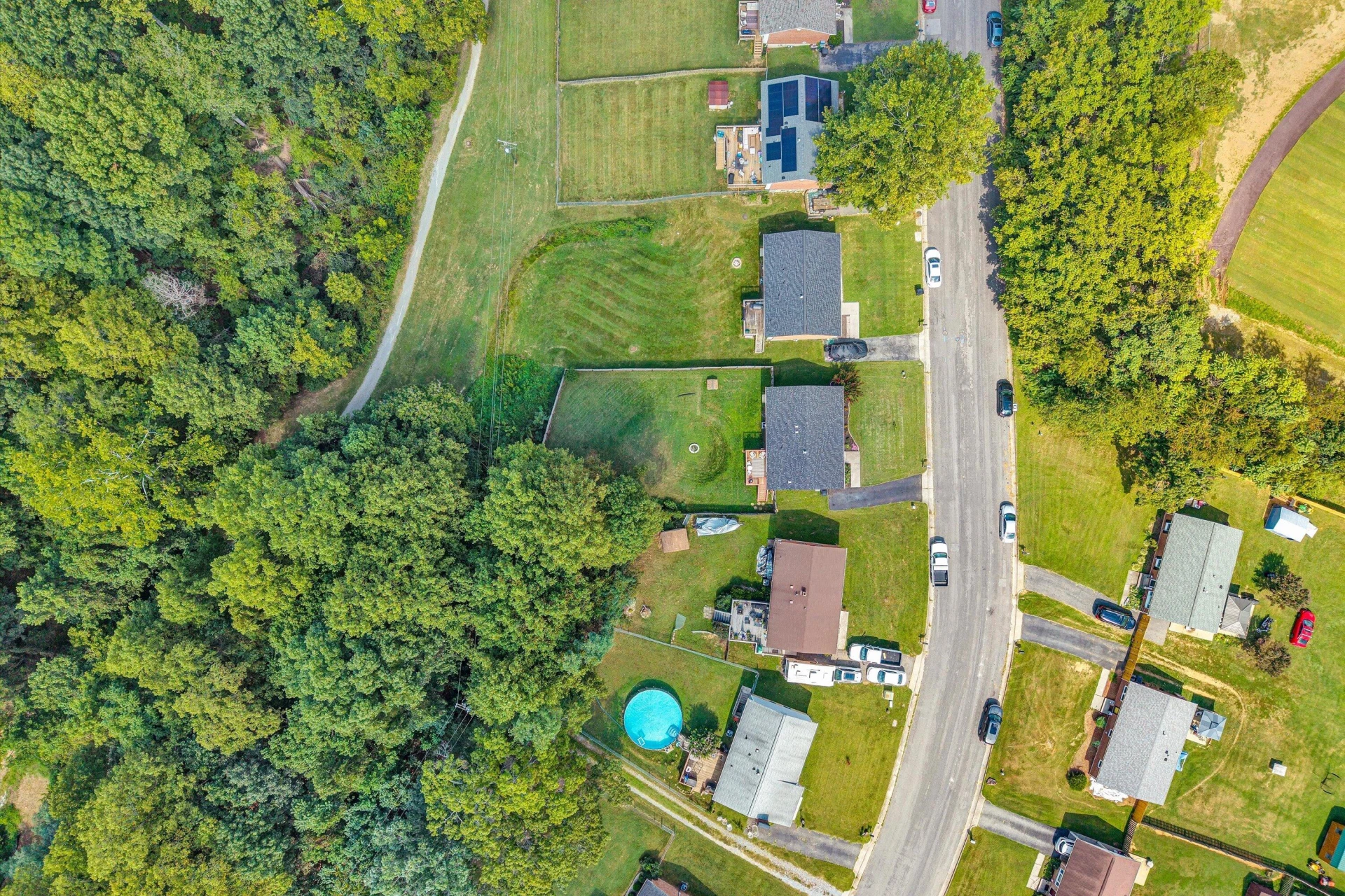 2720 Tulip LN - Photo 38