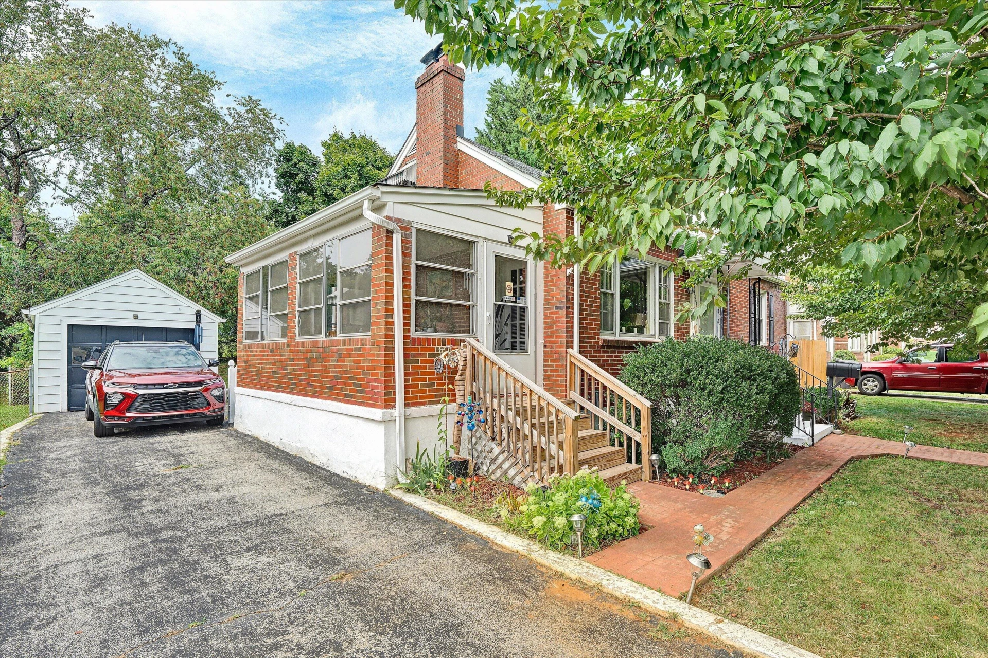 5328 Malvern RD