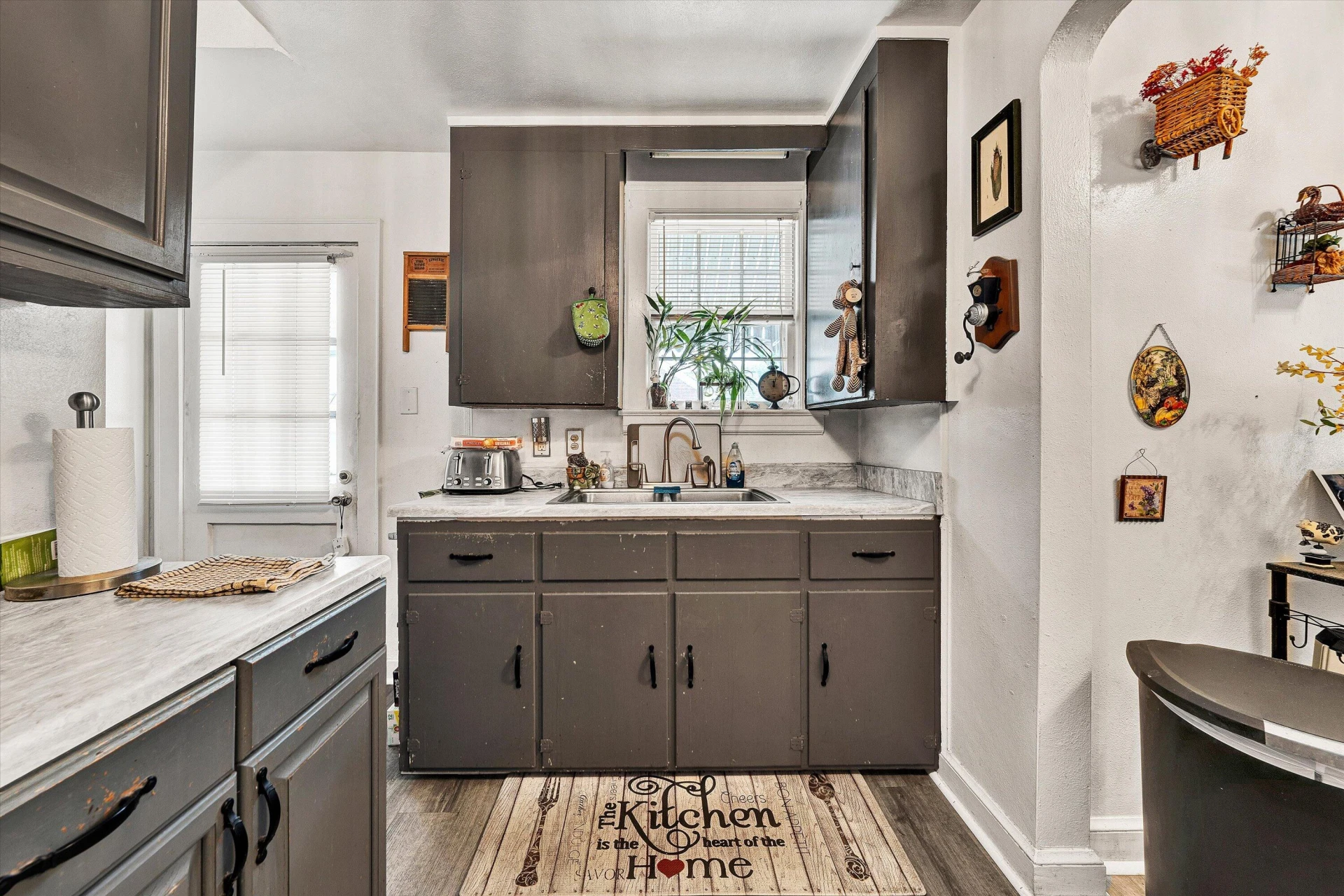 5328 Malvern RD - Photo 4