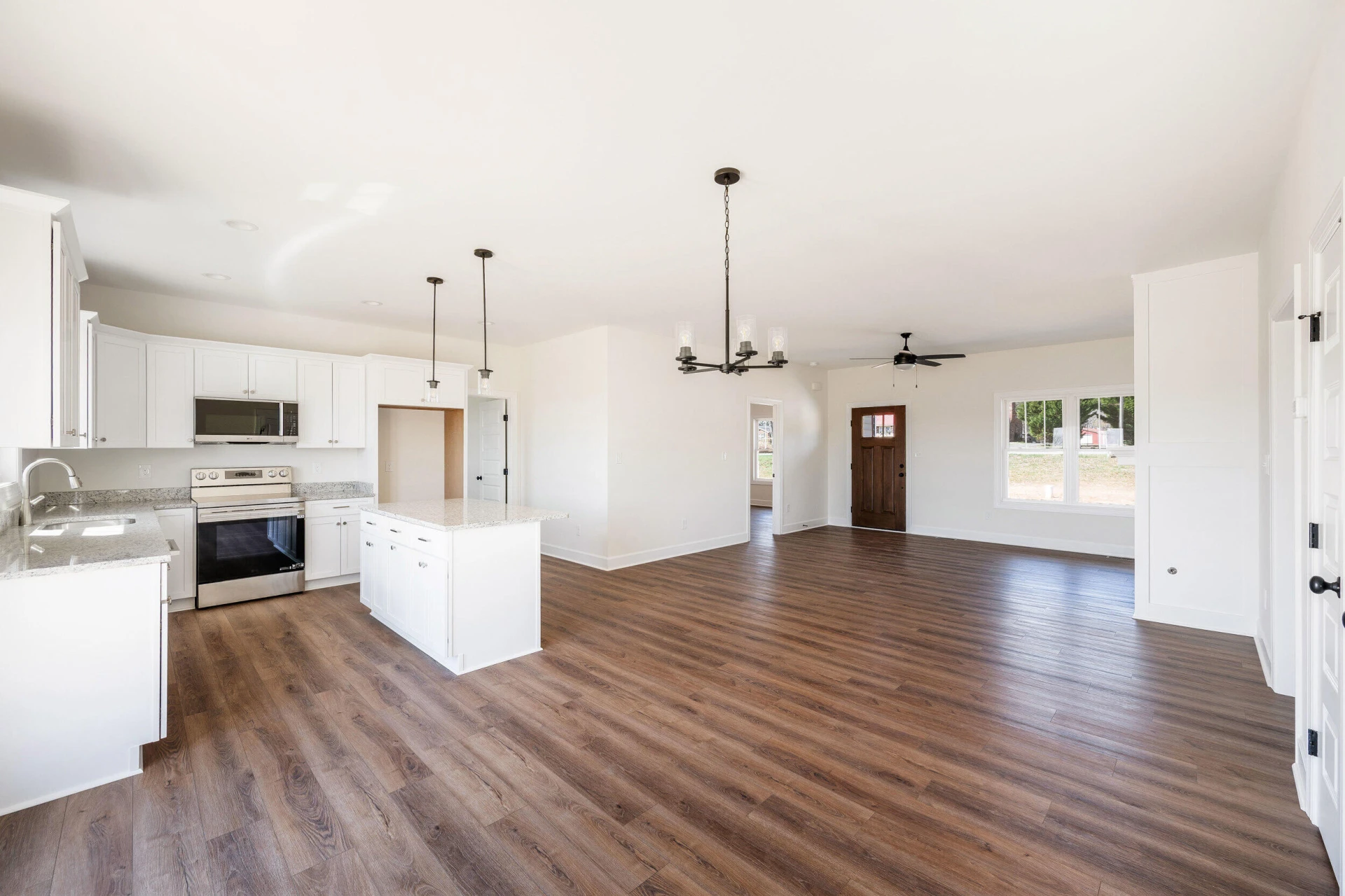 10606 Leesville RD - Photo 19