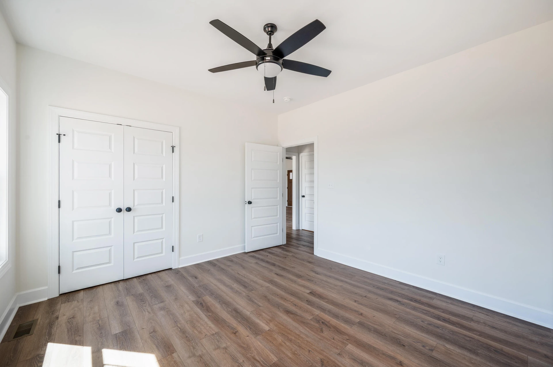 10606 Leesville RD - Photo 29