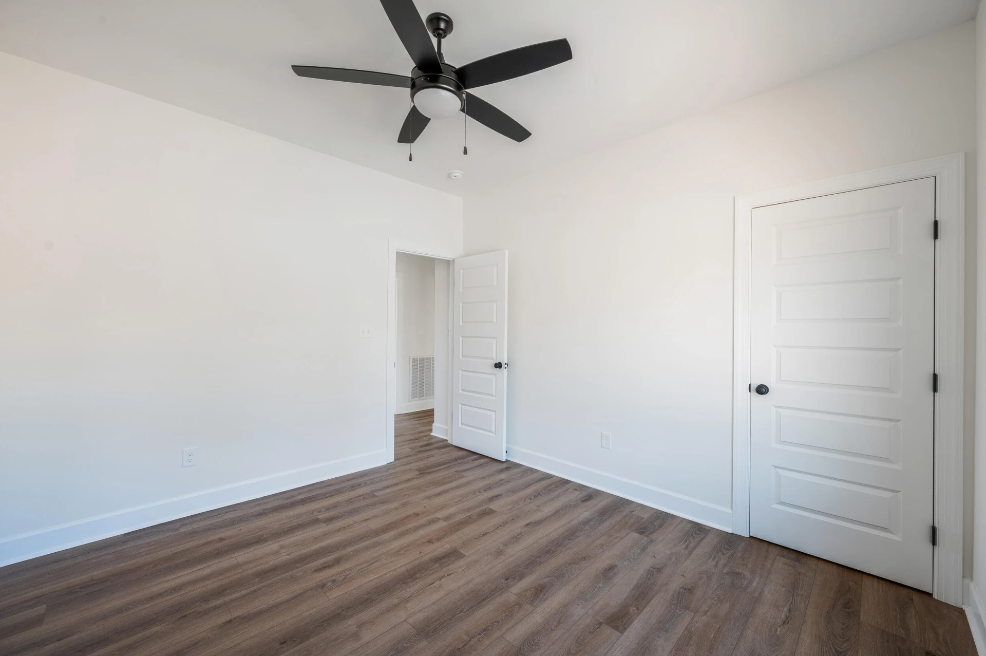 10606 Leesville RD - Photo 32