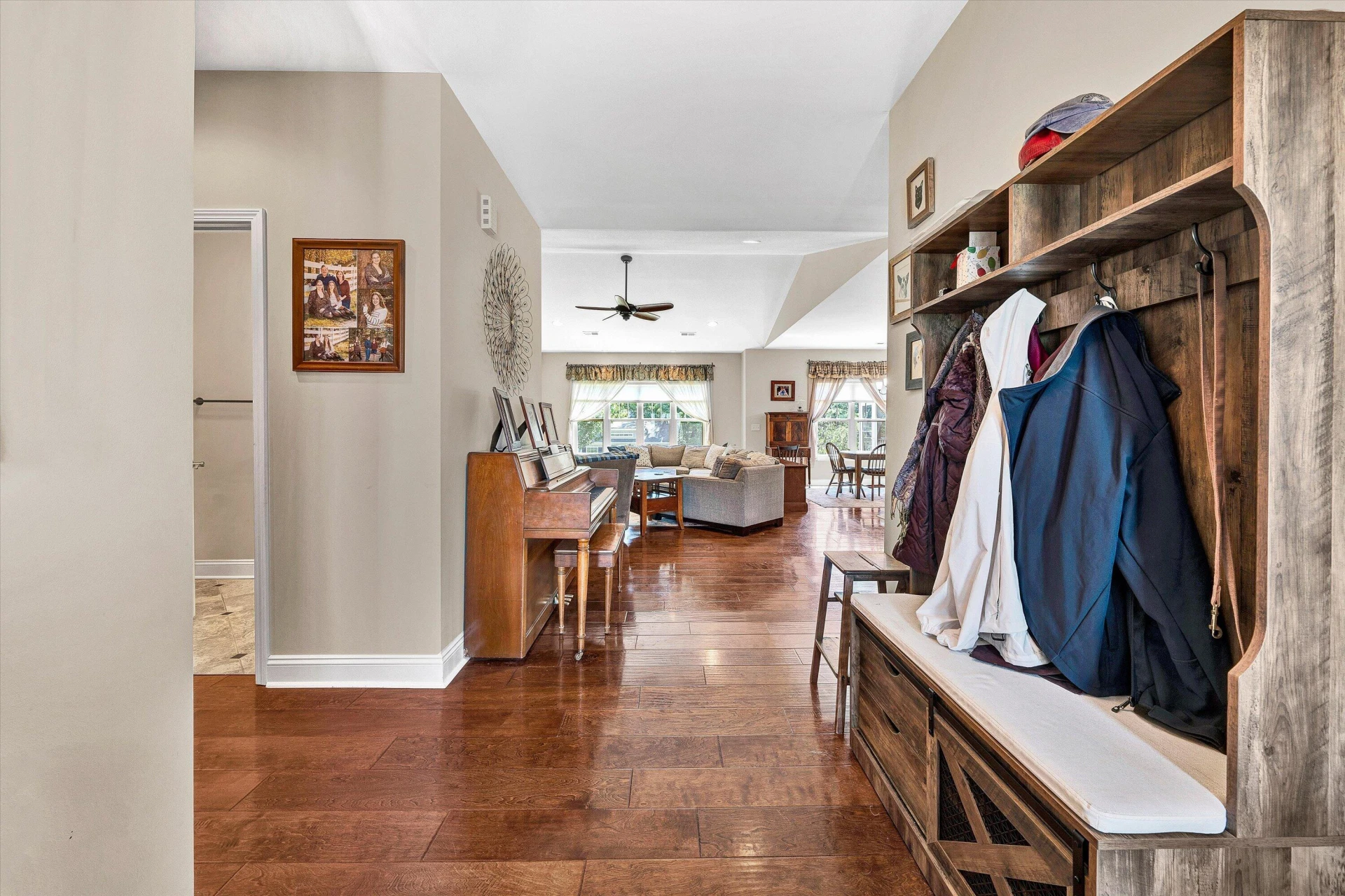 213 Mountain Brook DR - Photo 5