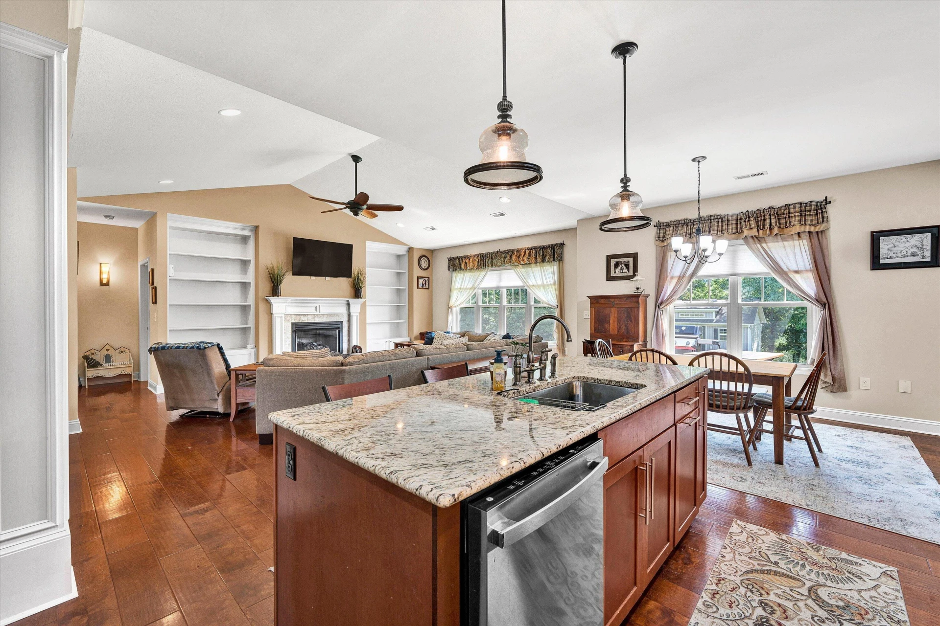 213 Mountain Brook DR - Photo 11