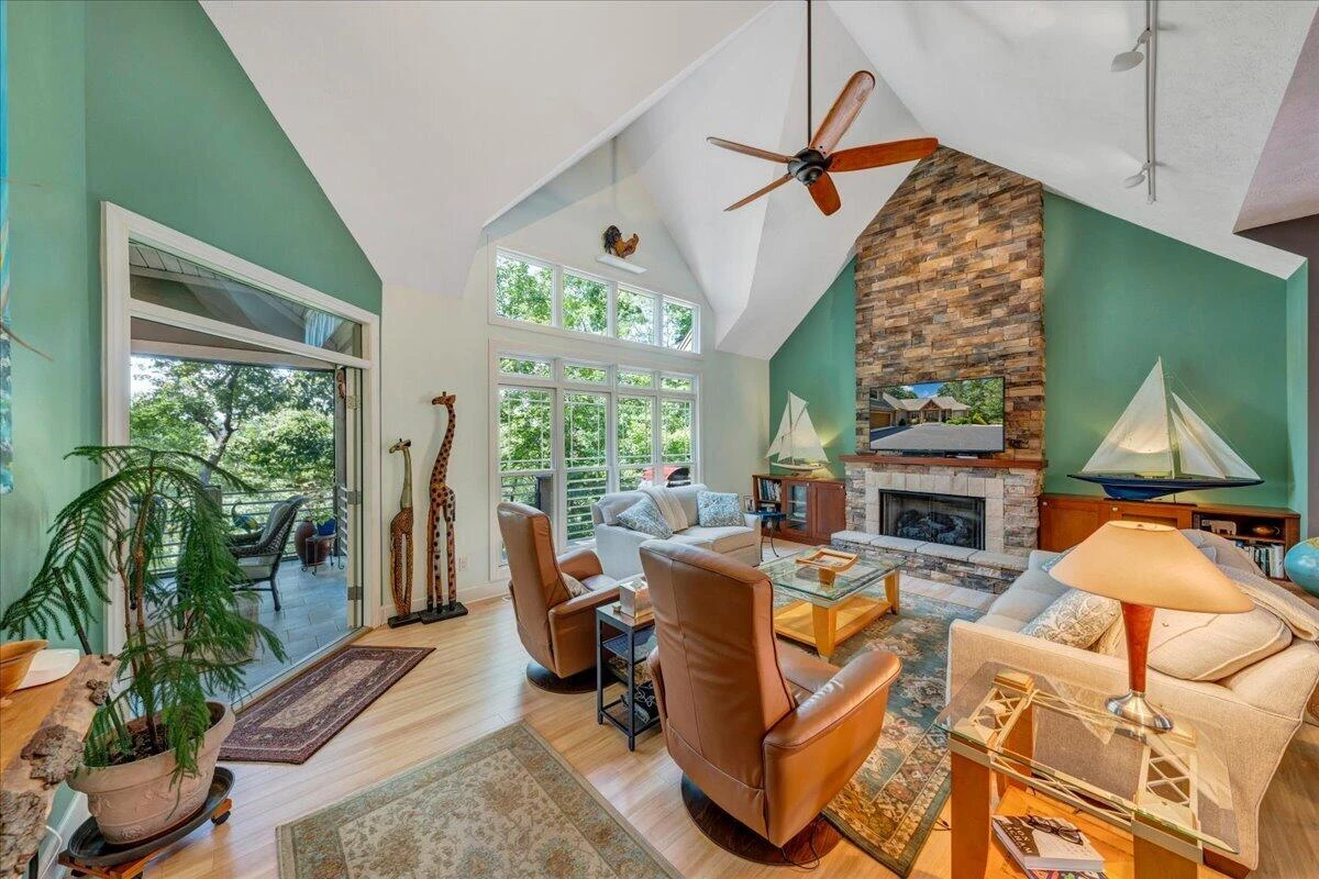 84 Revolution RD - Photo 19