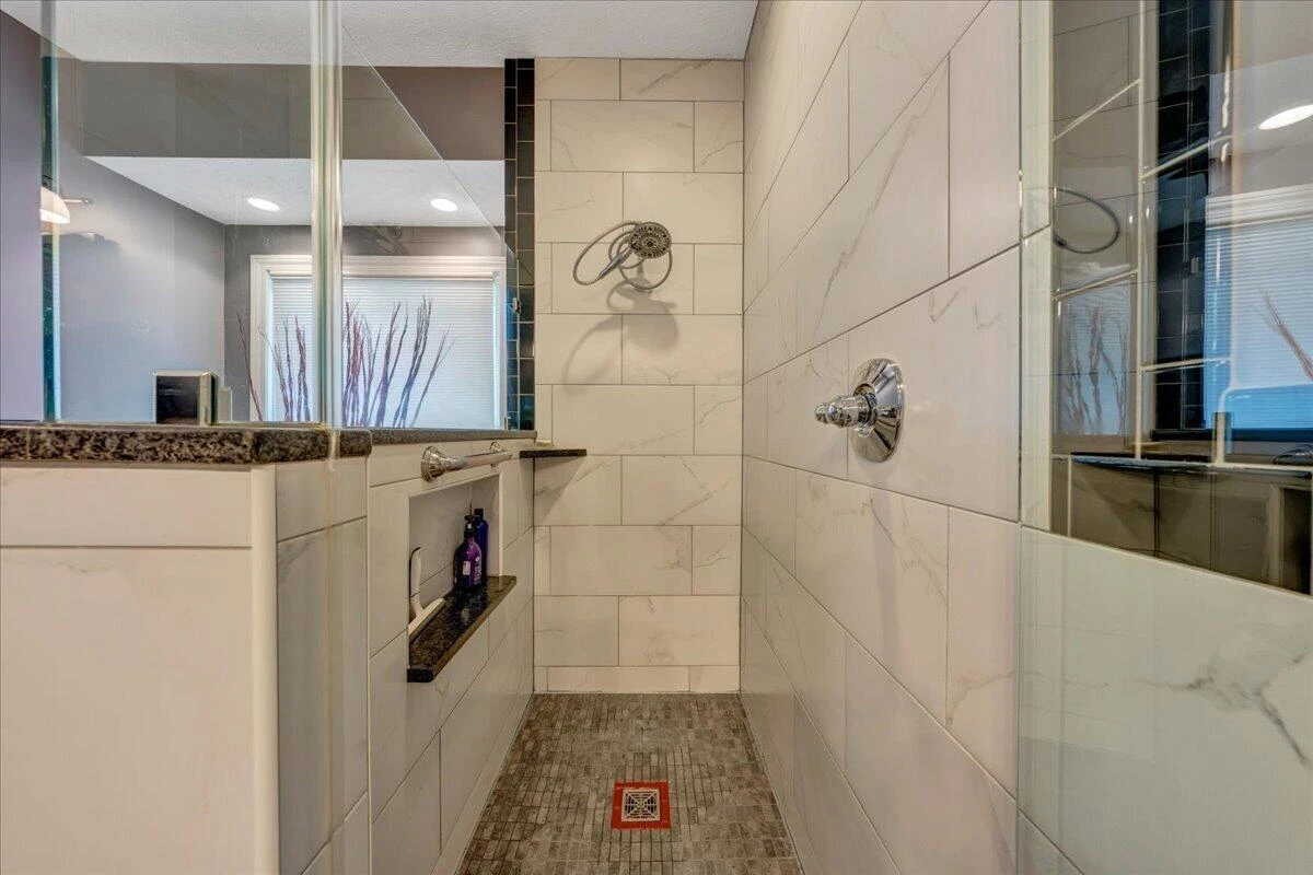 84 Revolution RD - Photo 32
