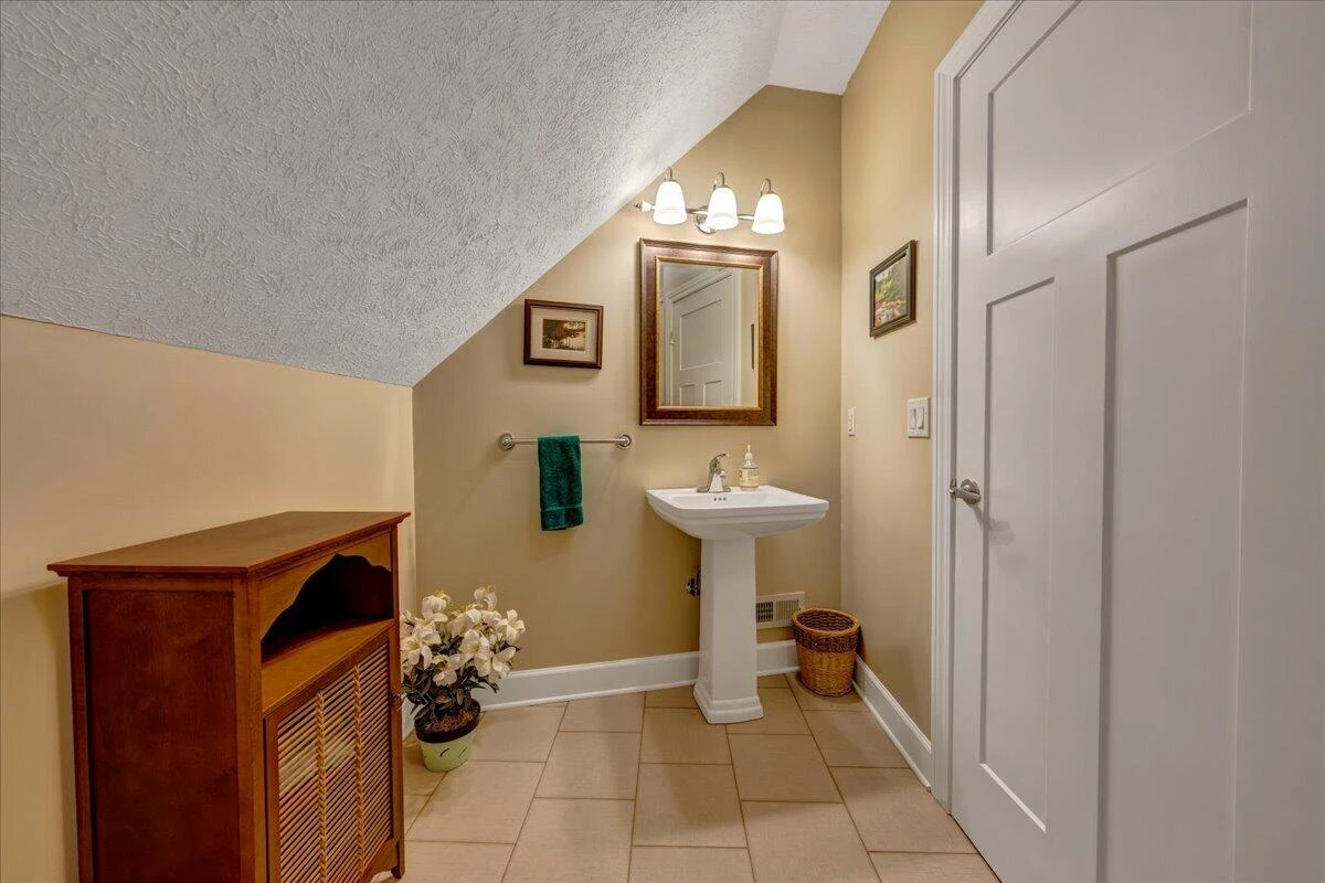 84 Revolution RD - Photo 37
