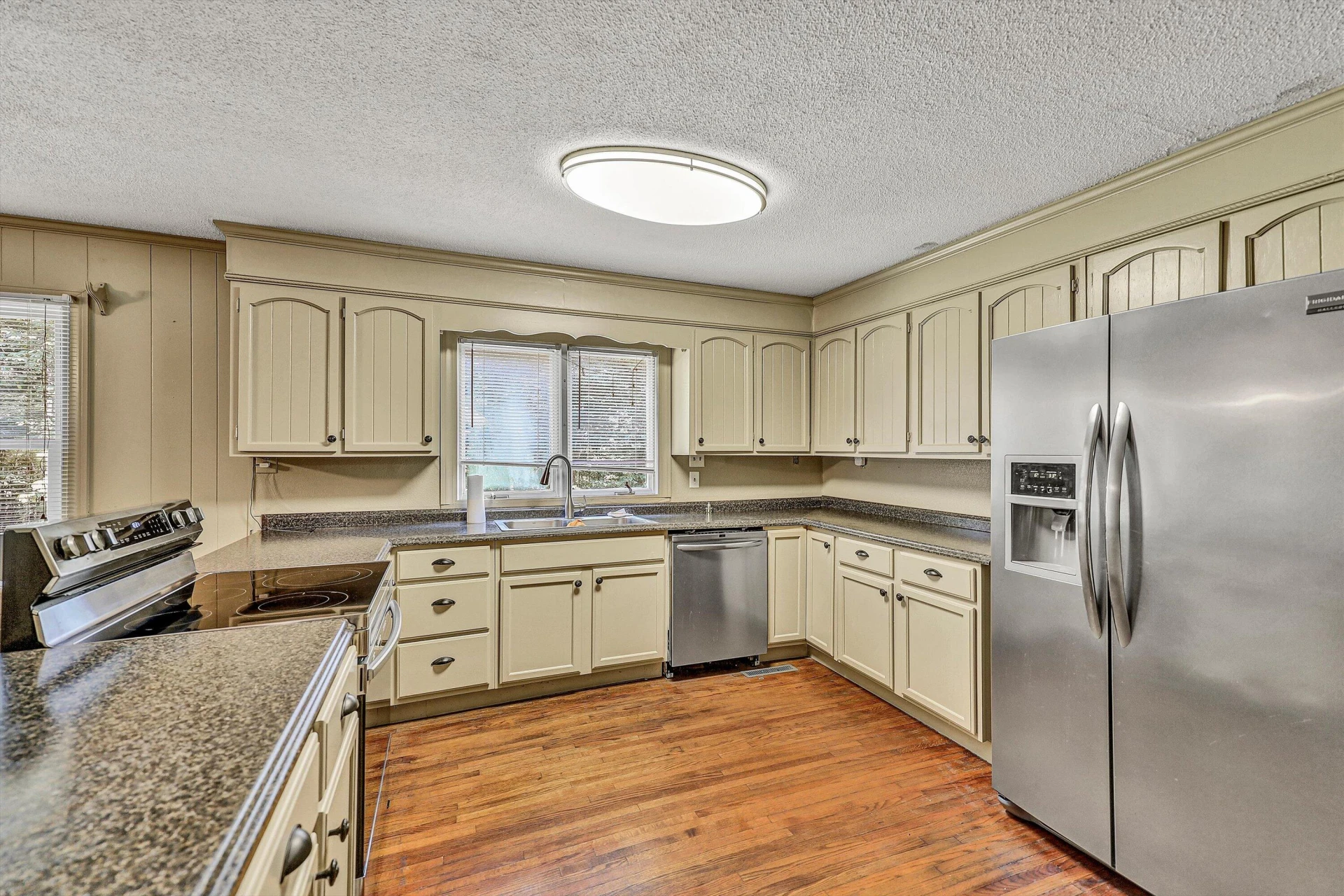 246 Frank Wilson AVE - Photo 9