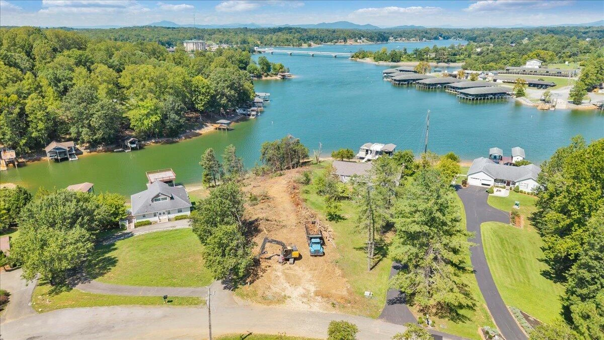 131 Oak Hollow RD - Photo 3