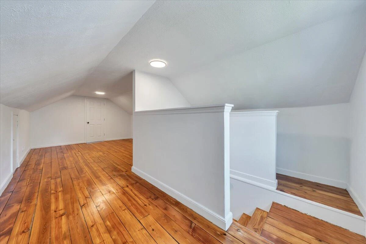 2518 Ravenwood AVE NW - Photo 19