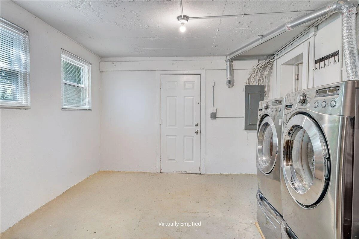 3350 Woodland DR SW - Photo 27