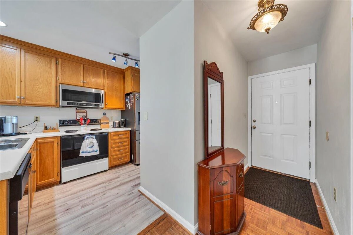 425 Tinkerview DR - Photo 3