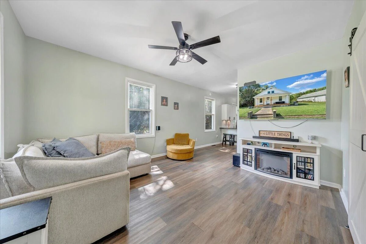 807 Piedmont ST SE - Photo 3