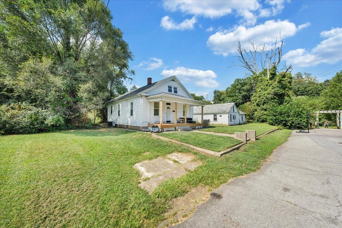 807 Piedmont ST SE - Photo 17