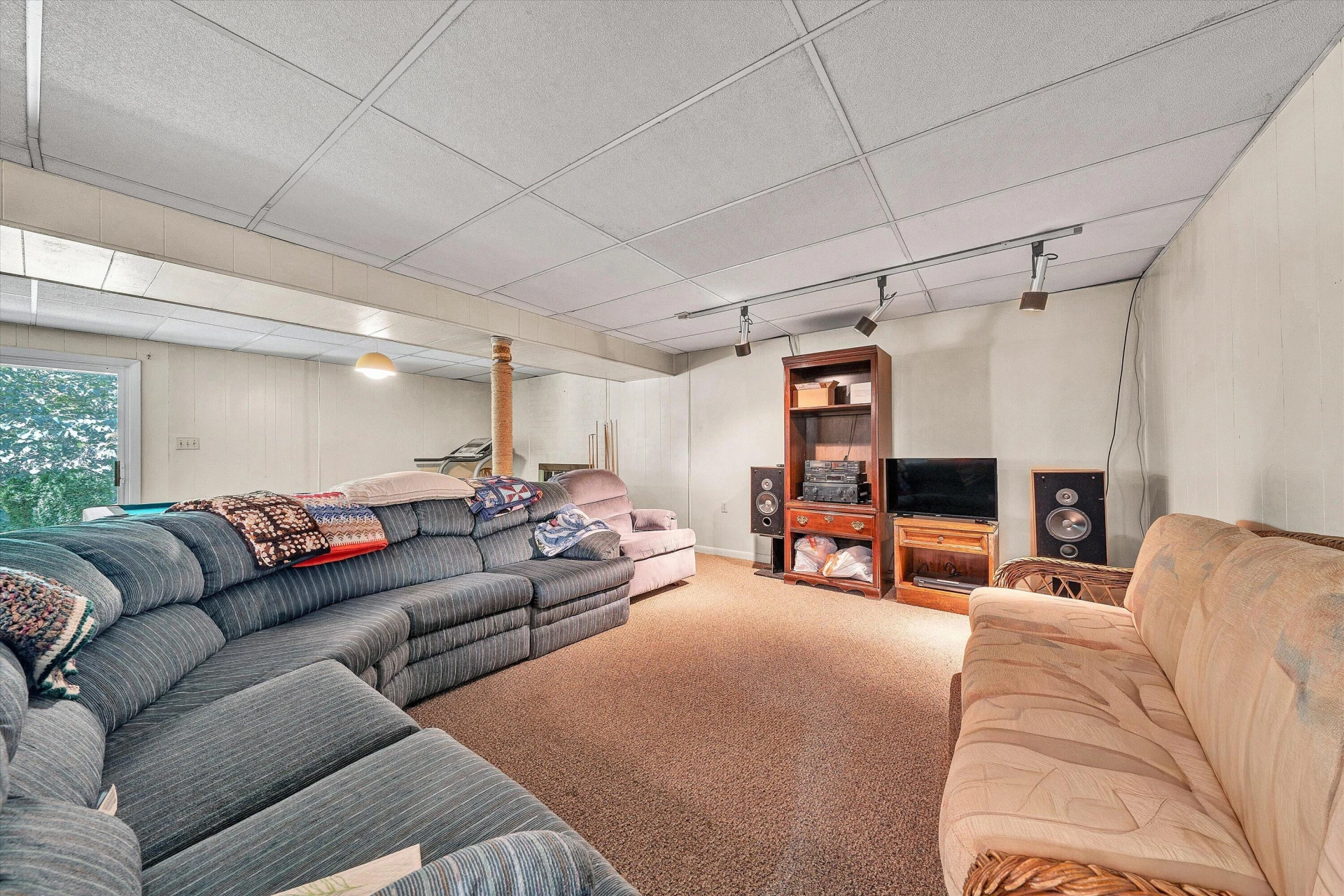 103 Eagle DR - Photo 18