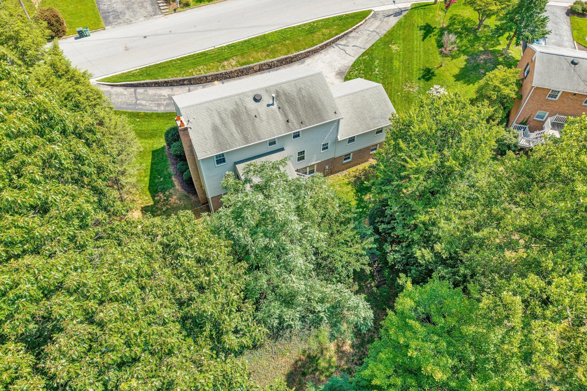 103 Eagle DR - Photo 25