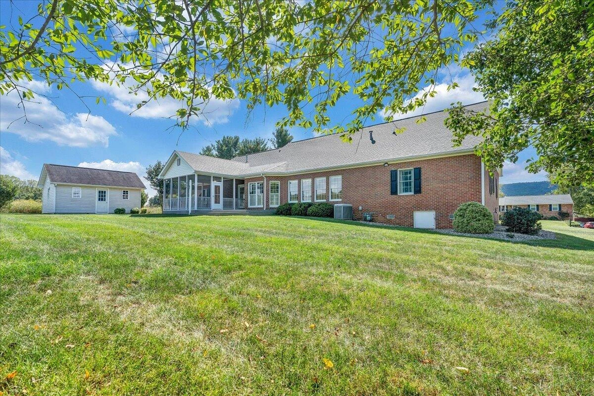 16 Pinehurst DR - Photo 43