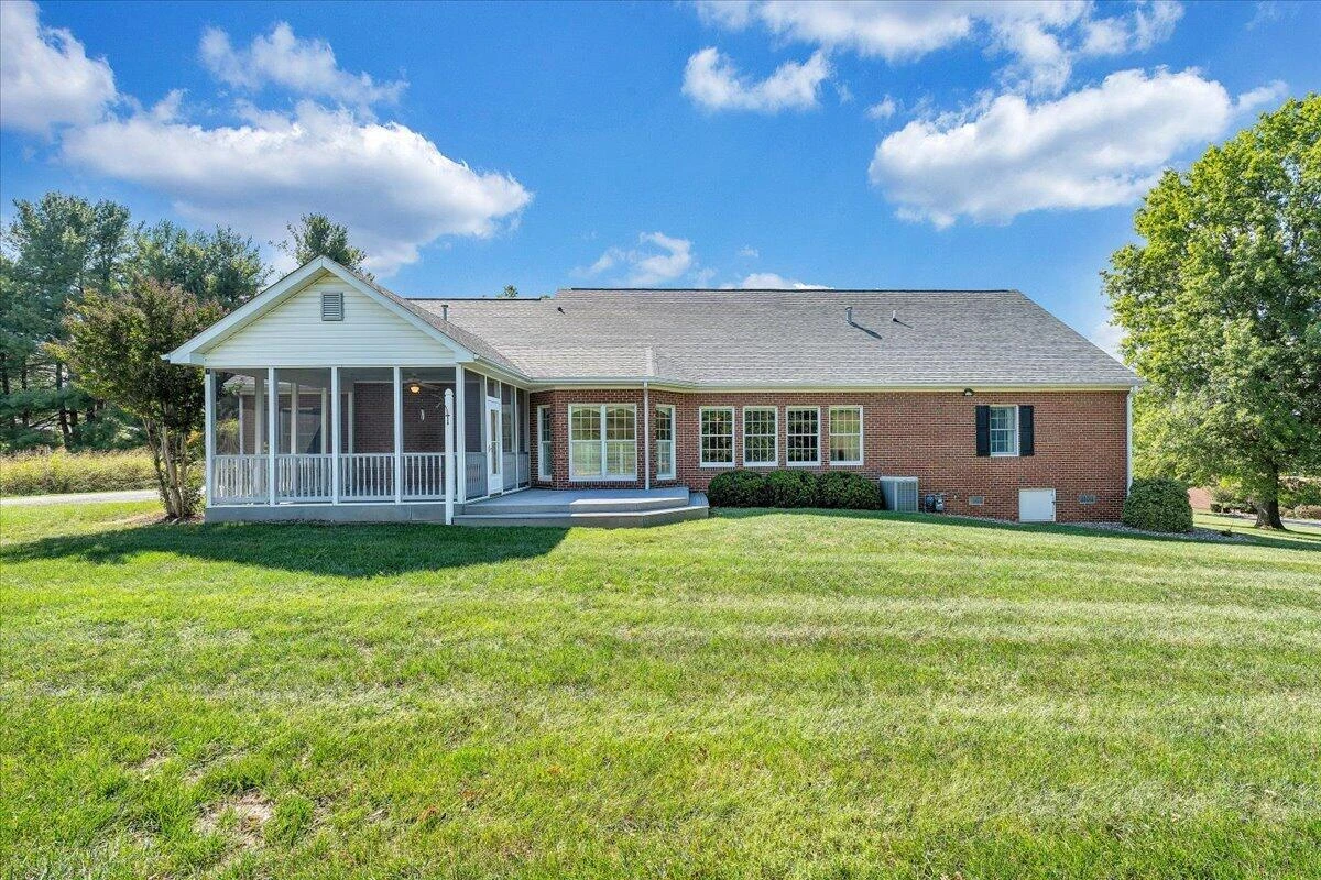 16 Pinehurst DR - Photo 44