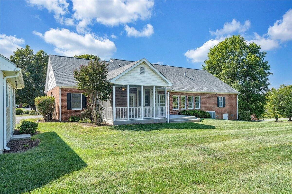 16 Pinehurst DR - Photo 45
