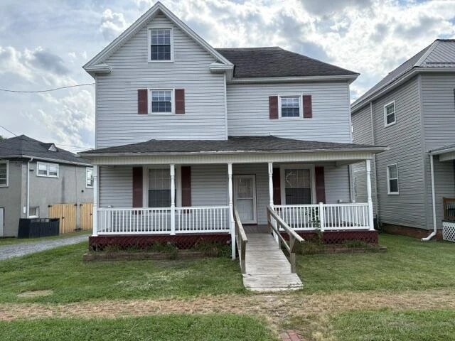 118 N Wills AVE