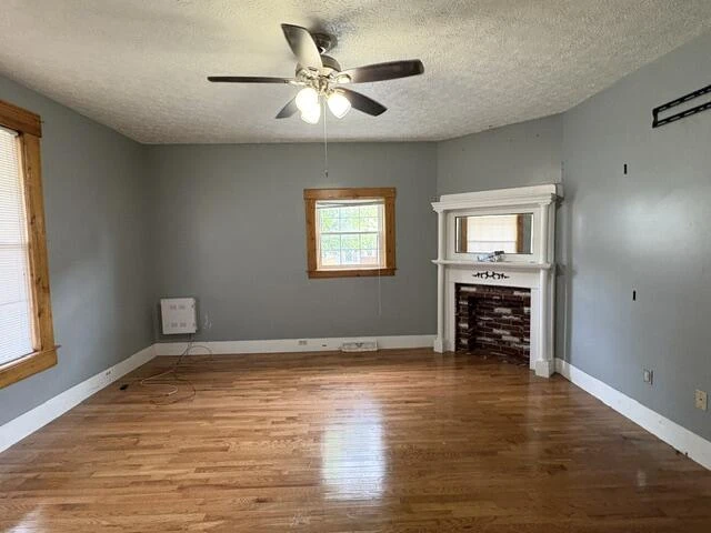118 N Wills AVE - Photo 5