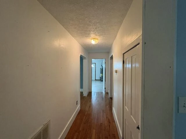 118 N Wills AVE - Photo 6